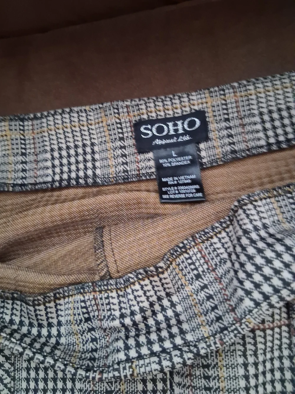 Women's Sz Lg Soho Apparel Plaid Pencil Skirt in Black, White & Tan - Picture 4 of 5
